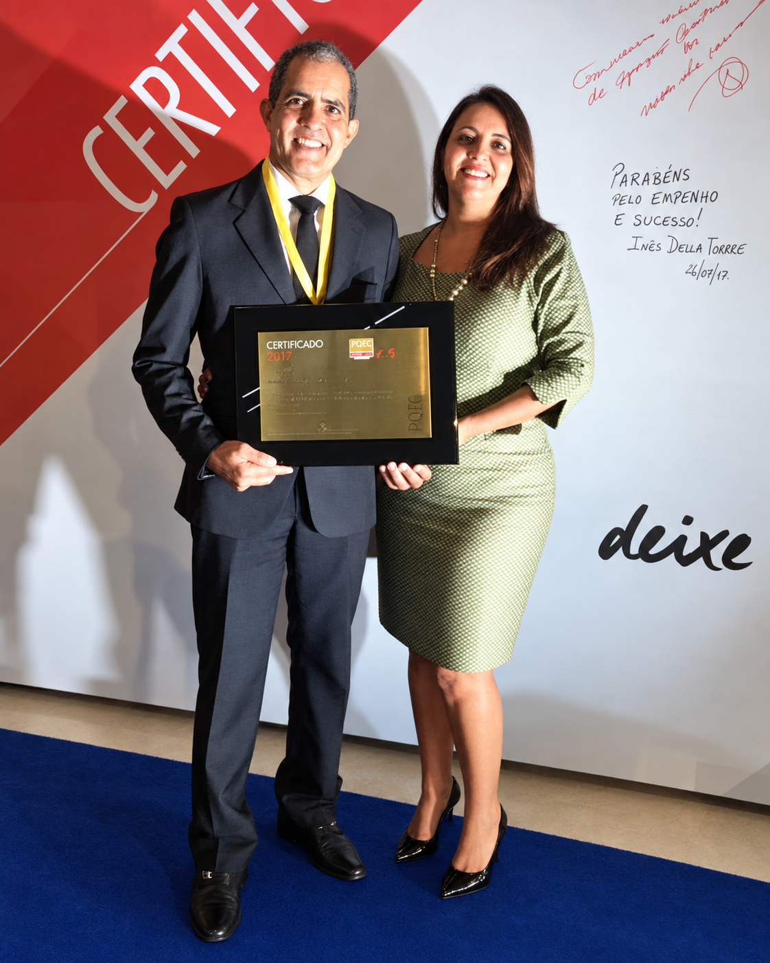 Rubens e Rose com certificação PQEC recebida pela Rubinho Contabilidade
